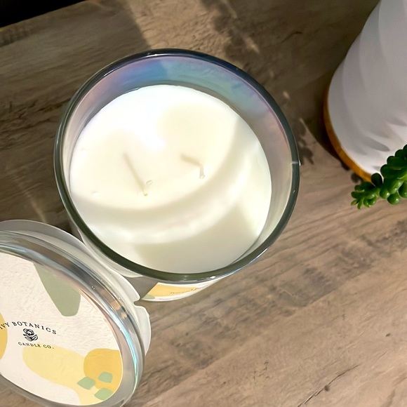 Ivy Botanics Inspire Candle - Picture 3 of 4